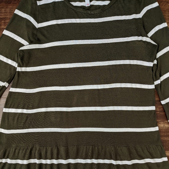 Xhilaration Peplum Shirt - Picture 2 of 8